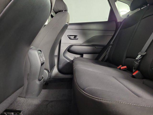 2025 Hyundai Kona SEL Convenience - Photo 31