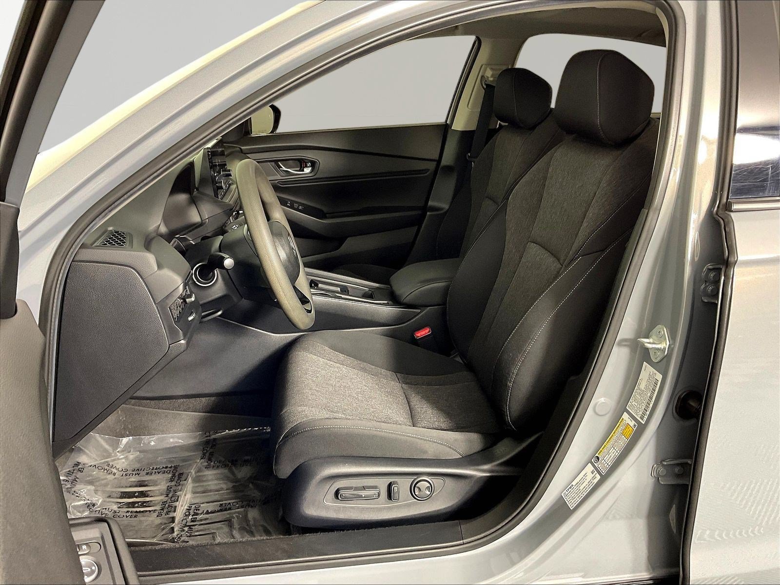 2025 Honda Accord SE - Photo 24