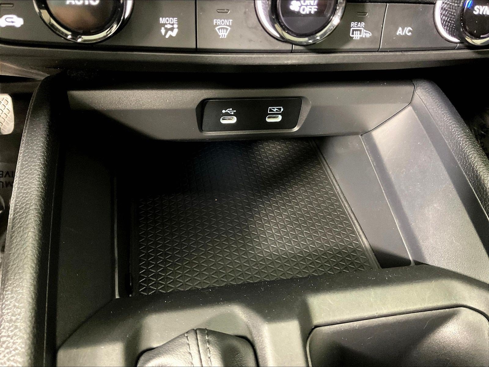 2025 Honda Accord SE - Photo 18