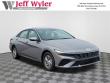 Used 2025 Hyundai Elantra SE SE IVT