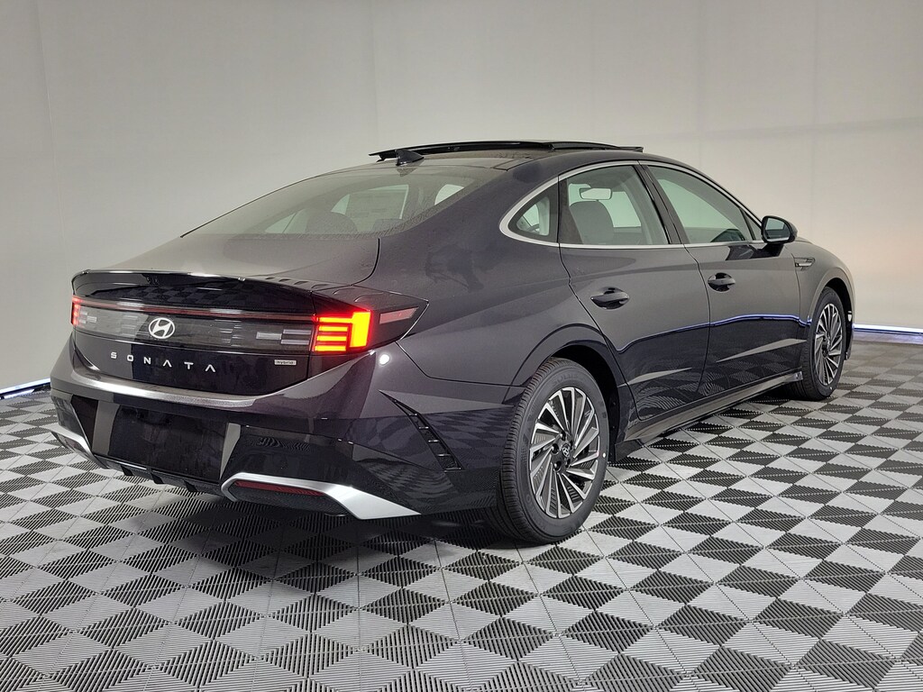 New 2026 Hyundai Sonata Hybrid SEL Sedan