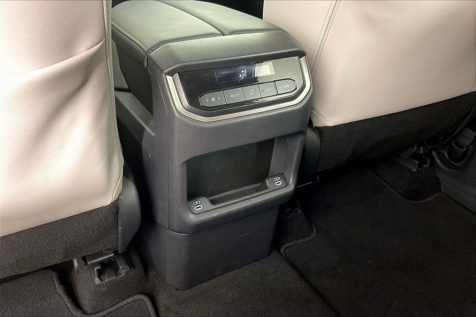 2024 Lexus TX 350 - Photo 13
