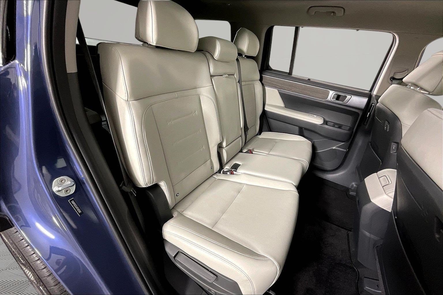 2026 Hyundai Santa Fe Limited - Photo 28