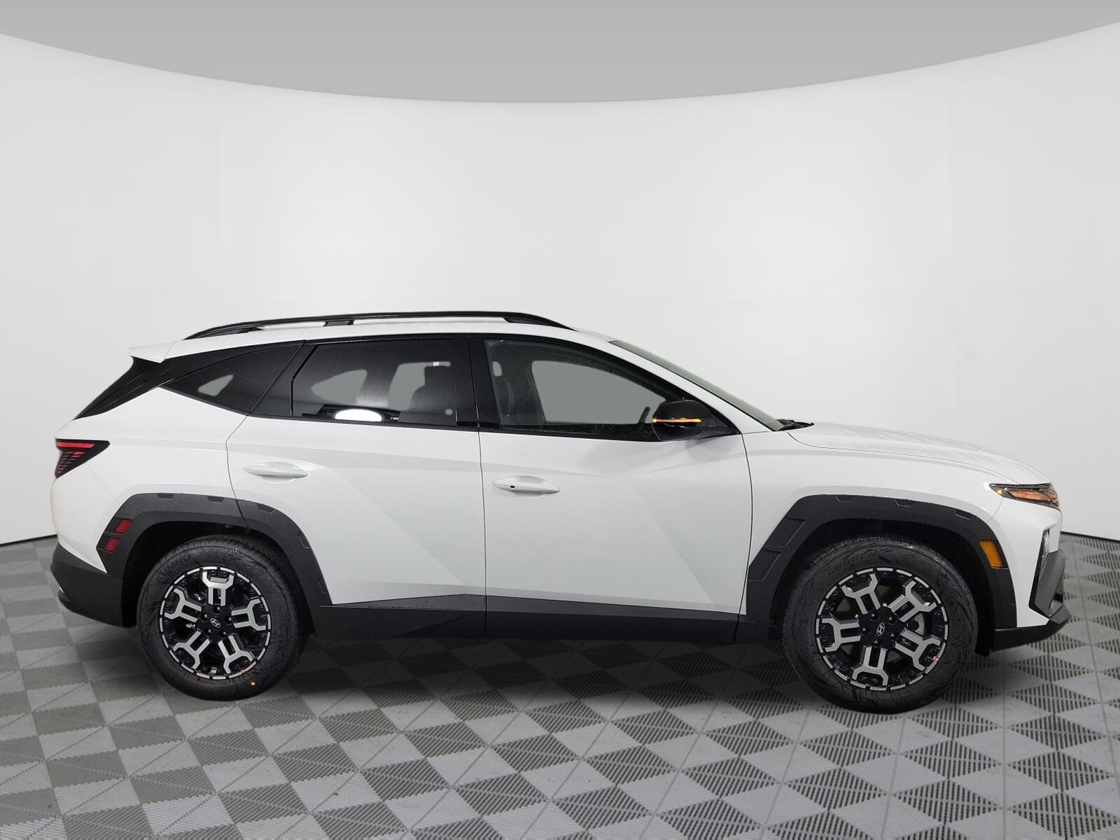 2026 Hyundai Tucson XRT photo 2