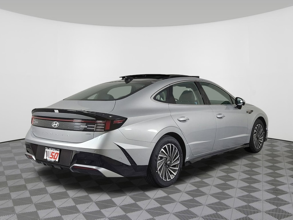New 2025 Hyundai Sonata Hybrid Limited Sedan