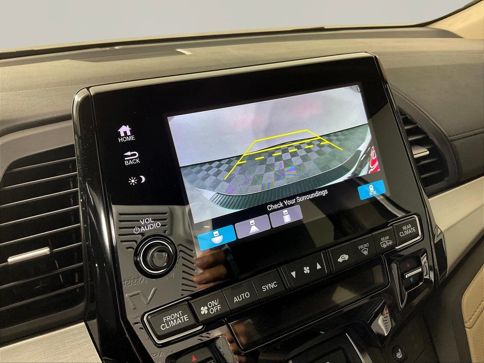 2024 Honda Odyssey EX-L - Photo 17