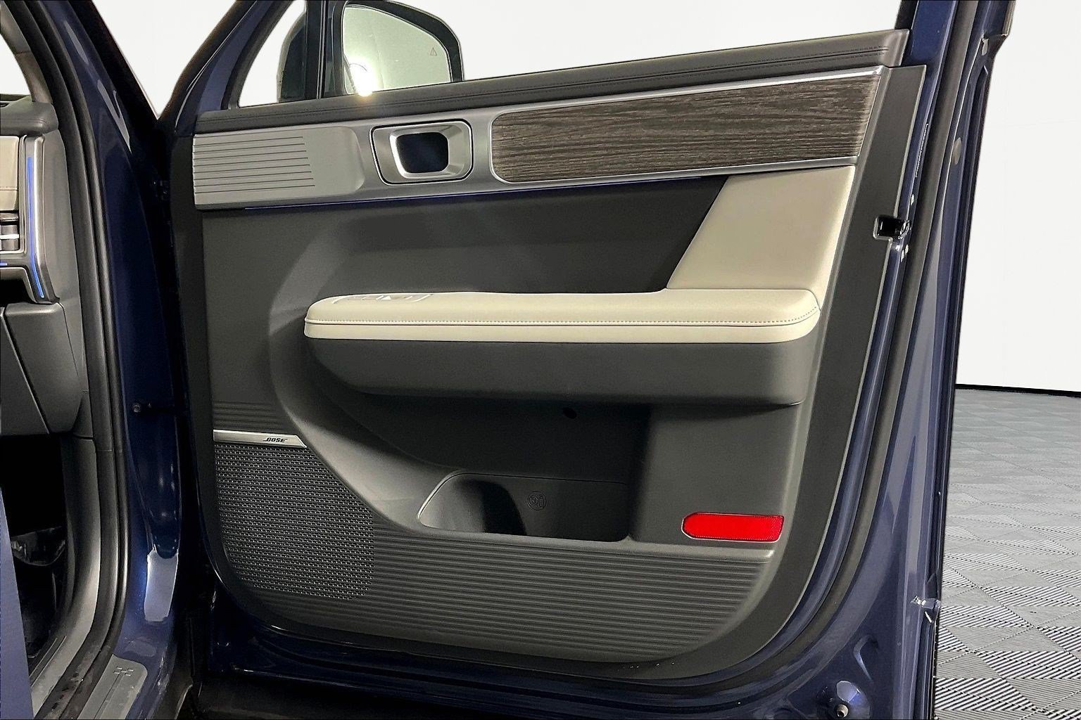 2026 Hyundai Santa Fe Limited - Photo 32