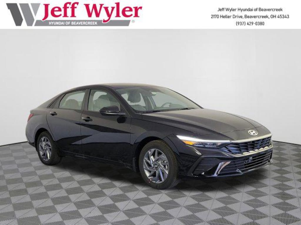 New 2025 Hyundai Elantra Hybrid Blue Sedan