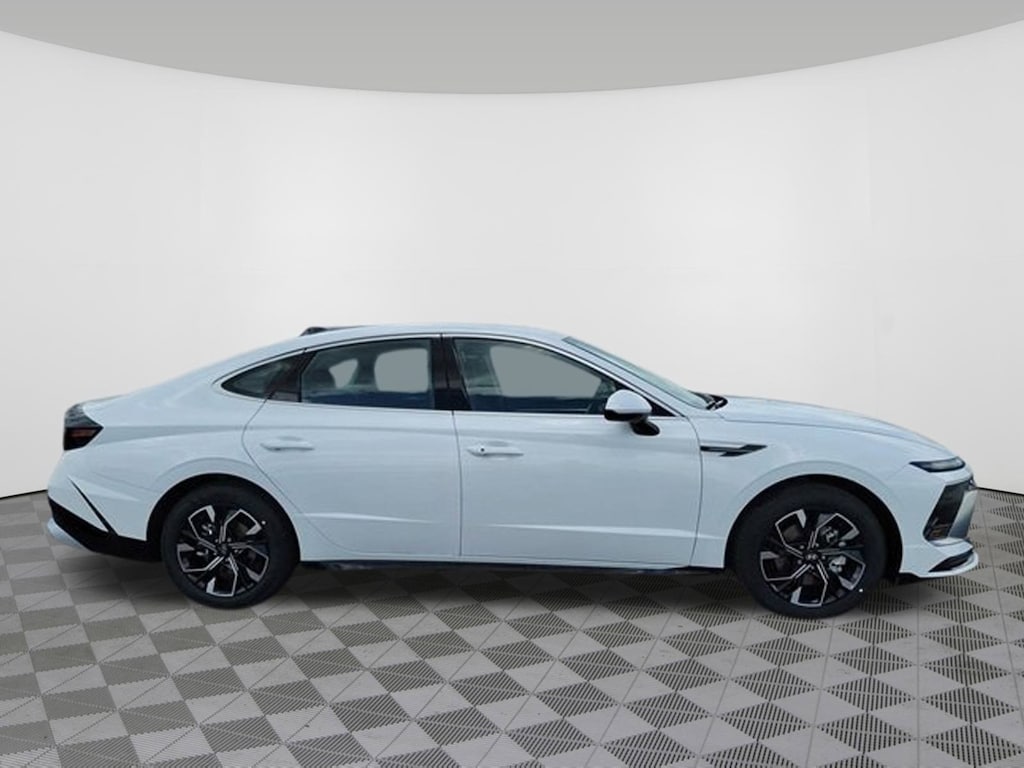 Used 2025 Hyundai Sonata SEL SEL FWD