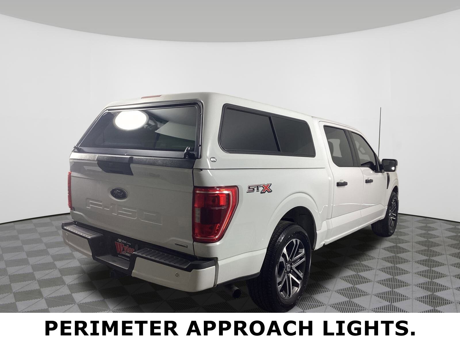 2023 Ford F-150 XL photo 4