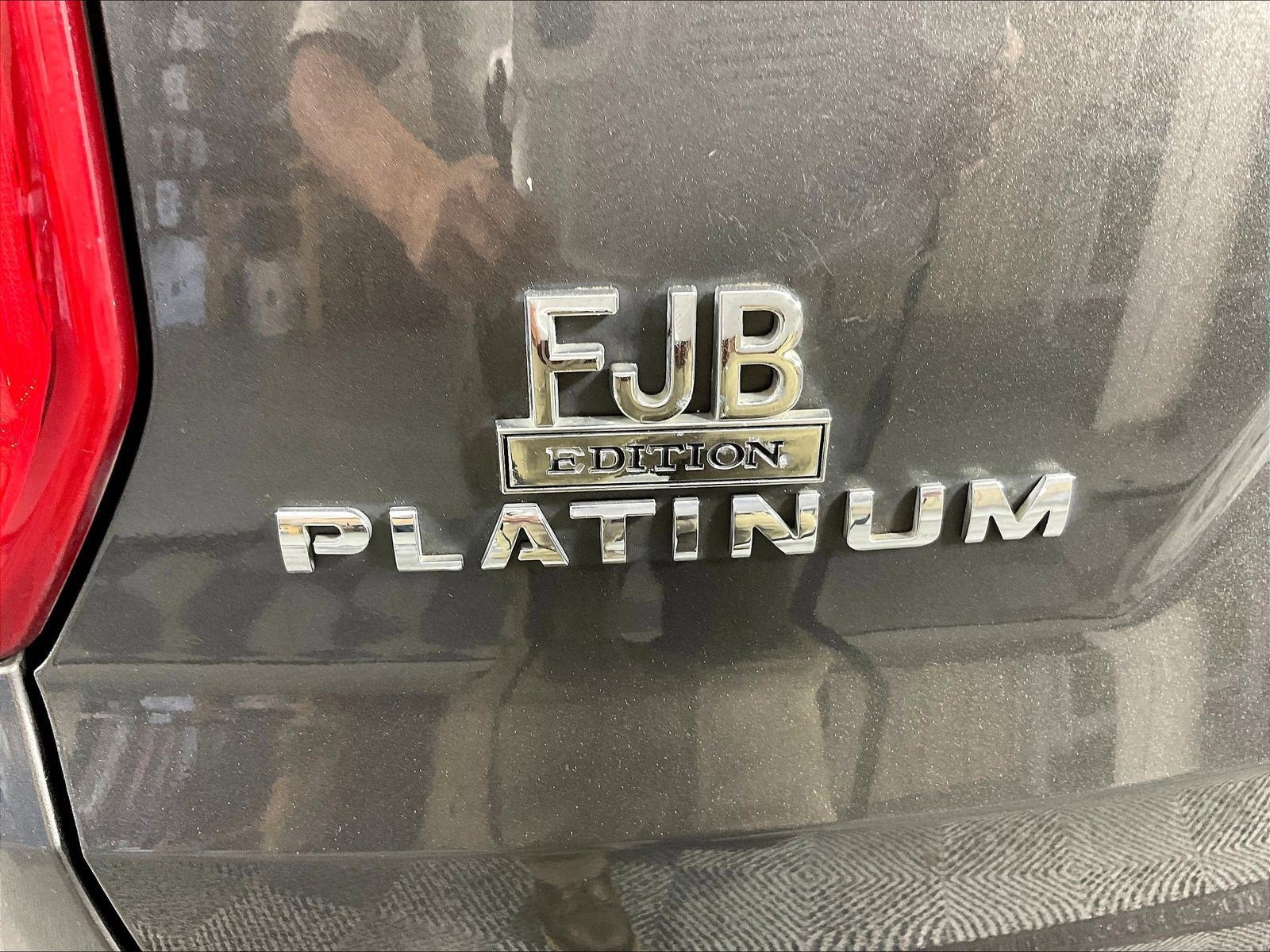 2016 Ford Explorer Platinum - Photo 24