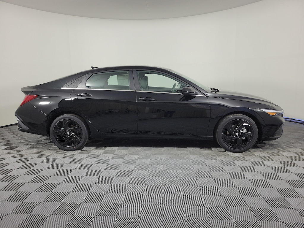 New 2026 Hyundai Elantra SEL Sport Premium Sedan