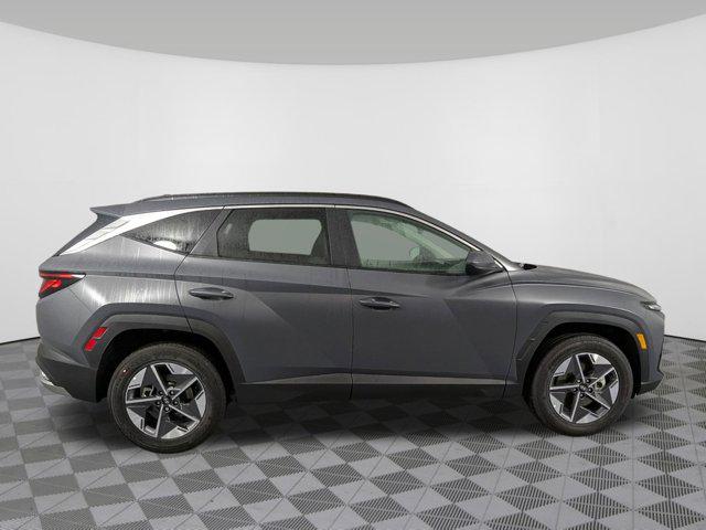 2025 Hyundai Tucson SEL photo 2