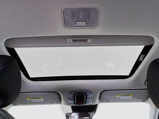 2025 Hyundai Elantra SEL - Photo 25
