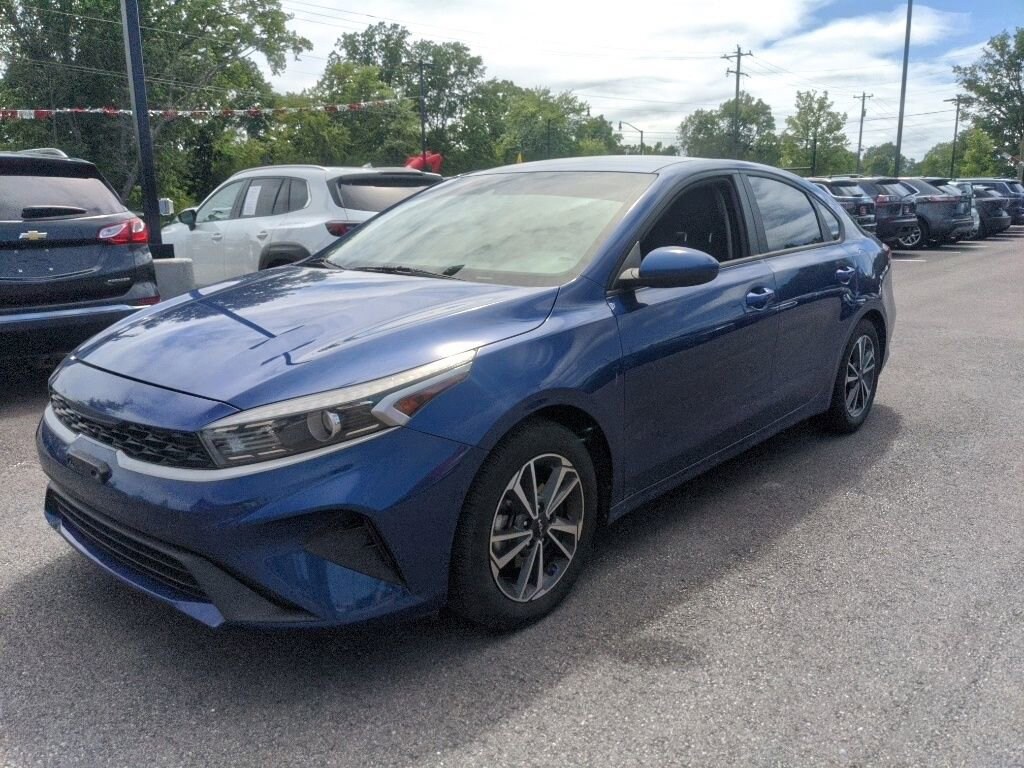 Used 2023 Kia Forte LXS LXS IVT