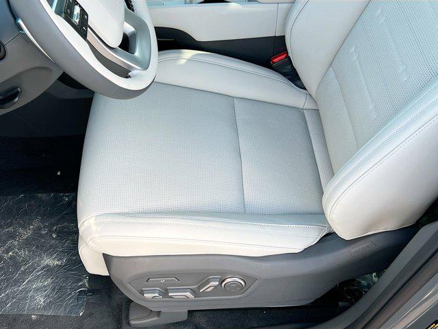 2025 Hyundai Santa Fe Calligraphy photo 4