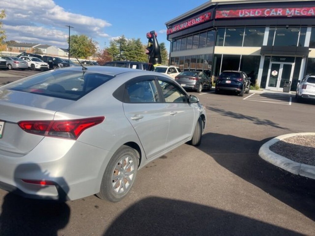 Used 2018 Hyundai Accent SE Sedan