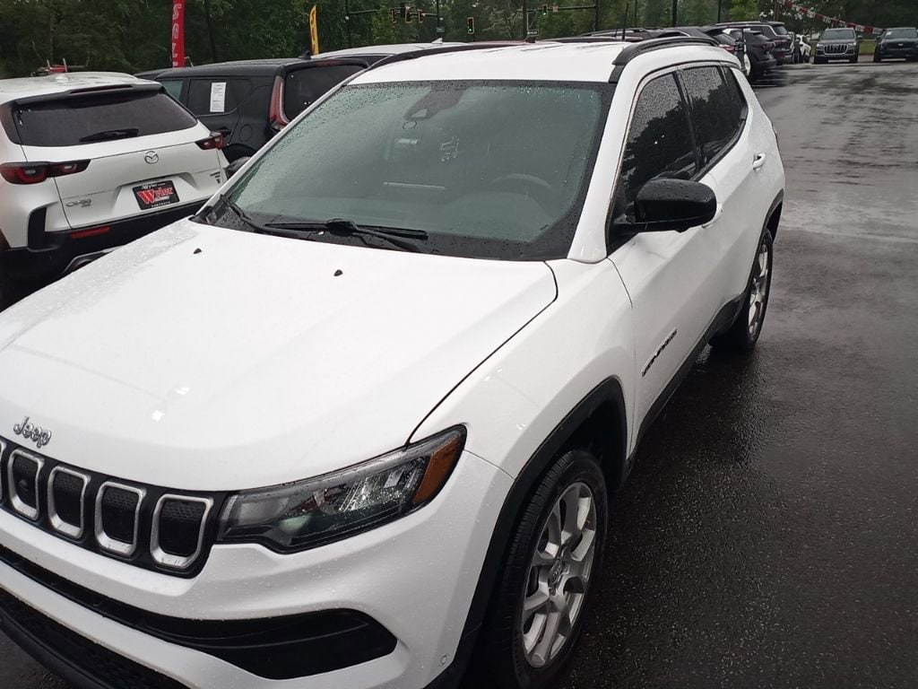 2022 Jeep Compass Latitude Lux 4X4's photo