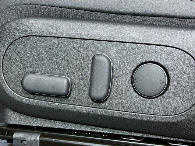 2026 Hyundai Kona SEL photo 4