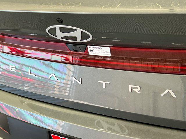 2025 Hyundai Elantra SEL - Photo 33