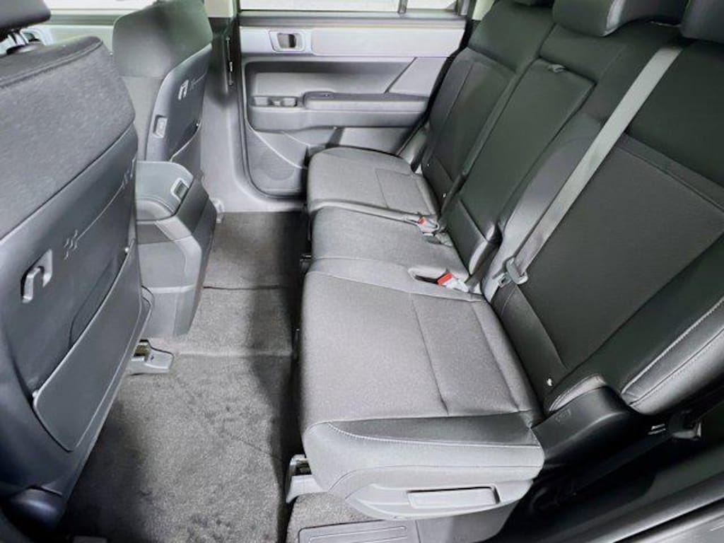 New 2026 Hyundai Santa Fe Hybrid SE SUV