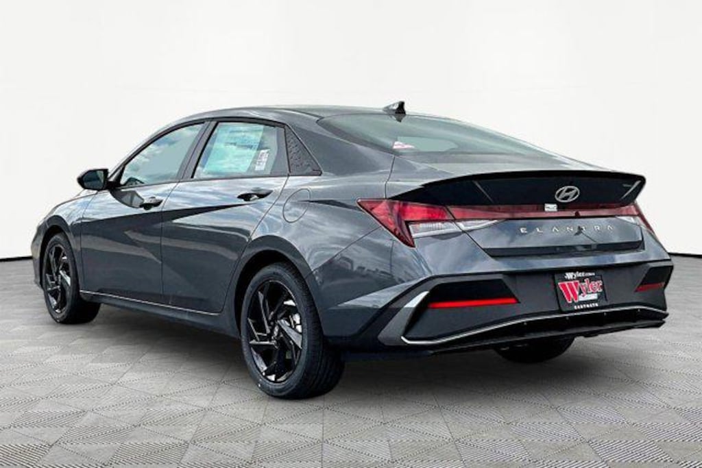 New 2026 Hyundai Elantra SEL Sport Sedan