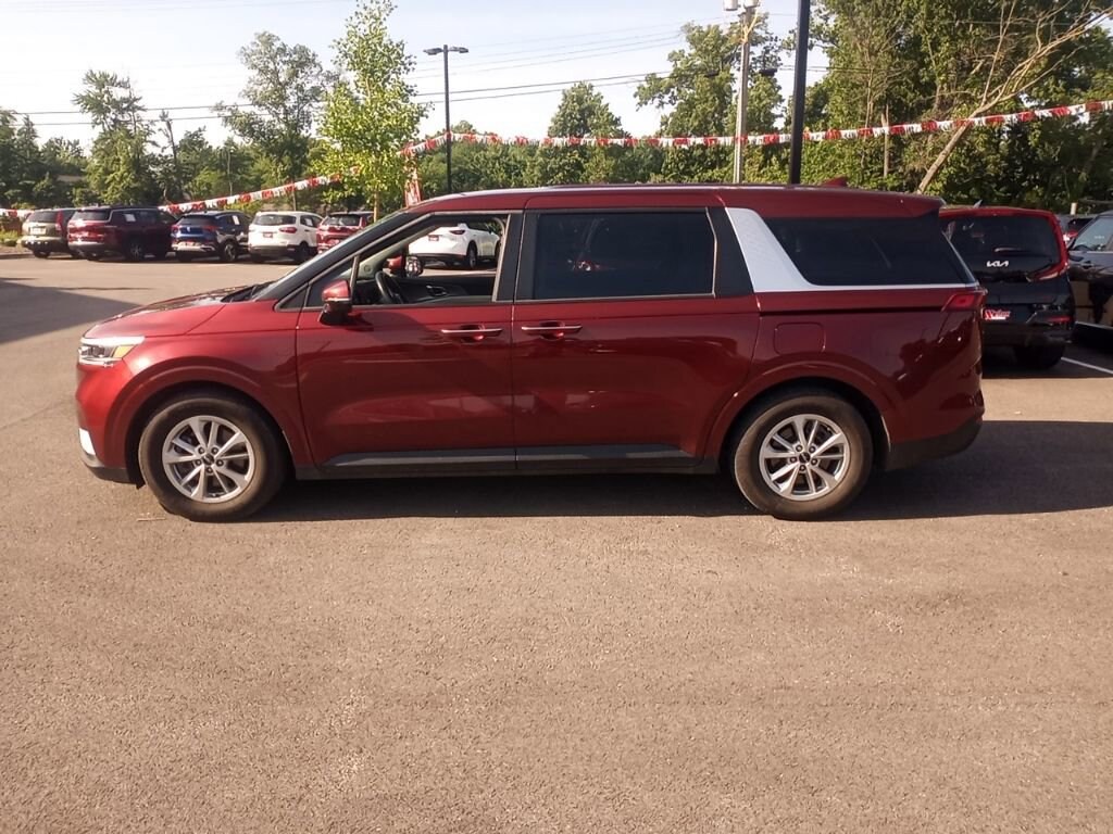 Used 2024 Kia Carnival LX LX FWD w/Seat Pkg