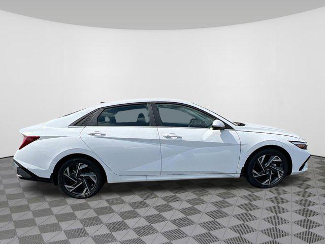 2025 Hyundai Elantra SEL - Photo 31