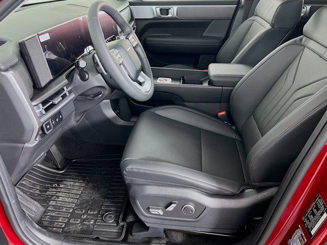 2025 Hyundai Santa Fe SEL photo 3