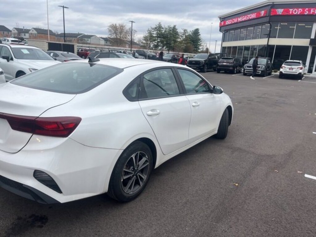 Used 2023 Kia Forte LXS LXS IVT