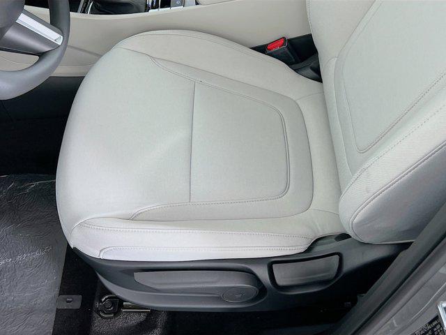 2025 Hyundai Tucson SE photo 4