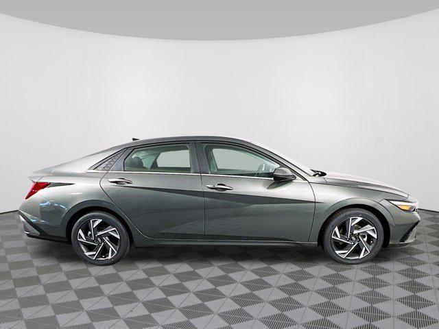 2025 Hyundai Elantra SEL - Photo 31