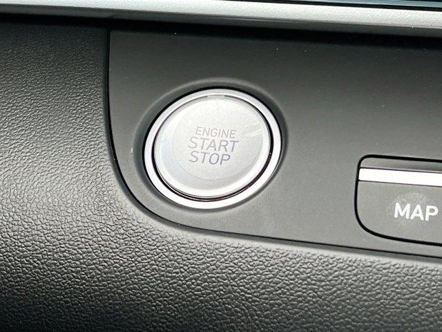 2025 Hyundai Elantra SEL - Photo 12