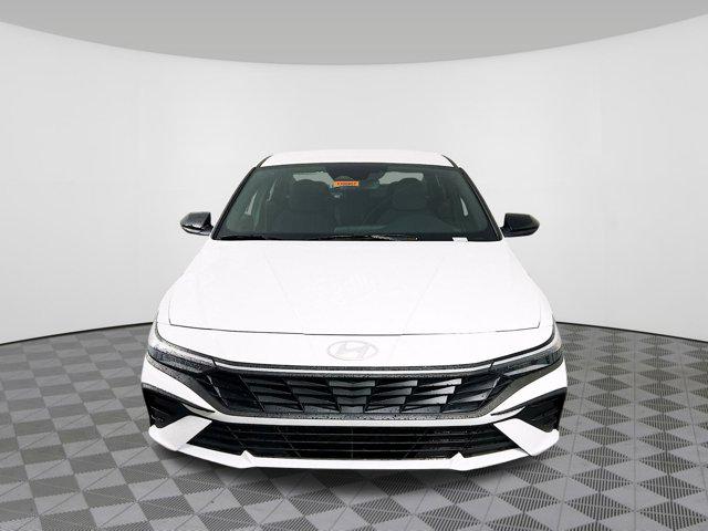 2025 Hyundai Elantra Blue - Photo 25