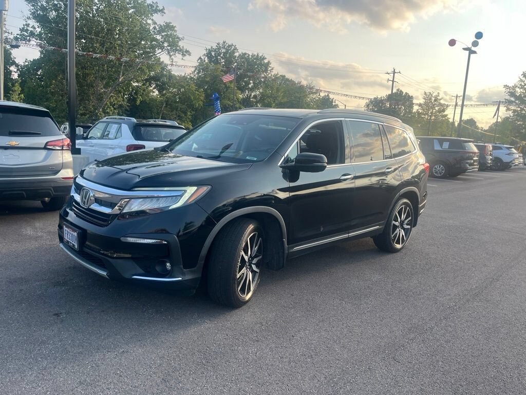 Used 2019 Honda Pilot Touring 8-Passenger Touring 8-Passenger AWD