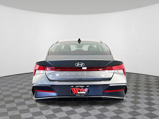 2025 Hyundai Elantra SEL - Photo 27