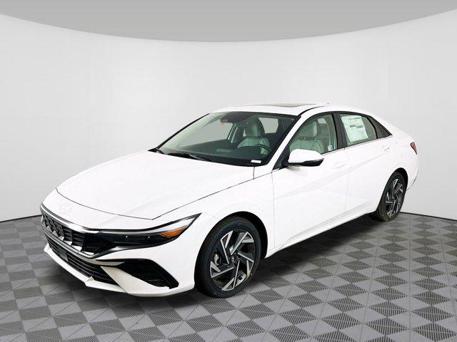 2025 Hyundai Elantra Limited photo 2