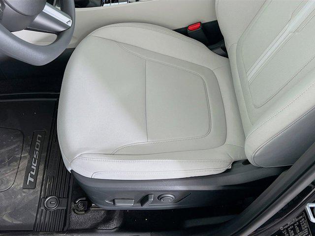 2025 Hyundai Tucson SEL photo 4