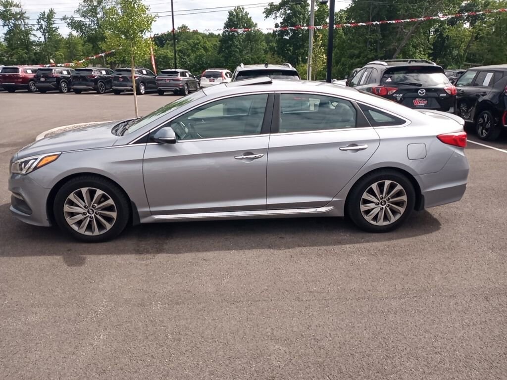 Used 2017 Hyundai Sonata Sport Sport 2.4L