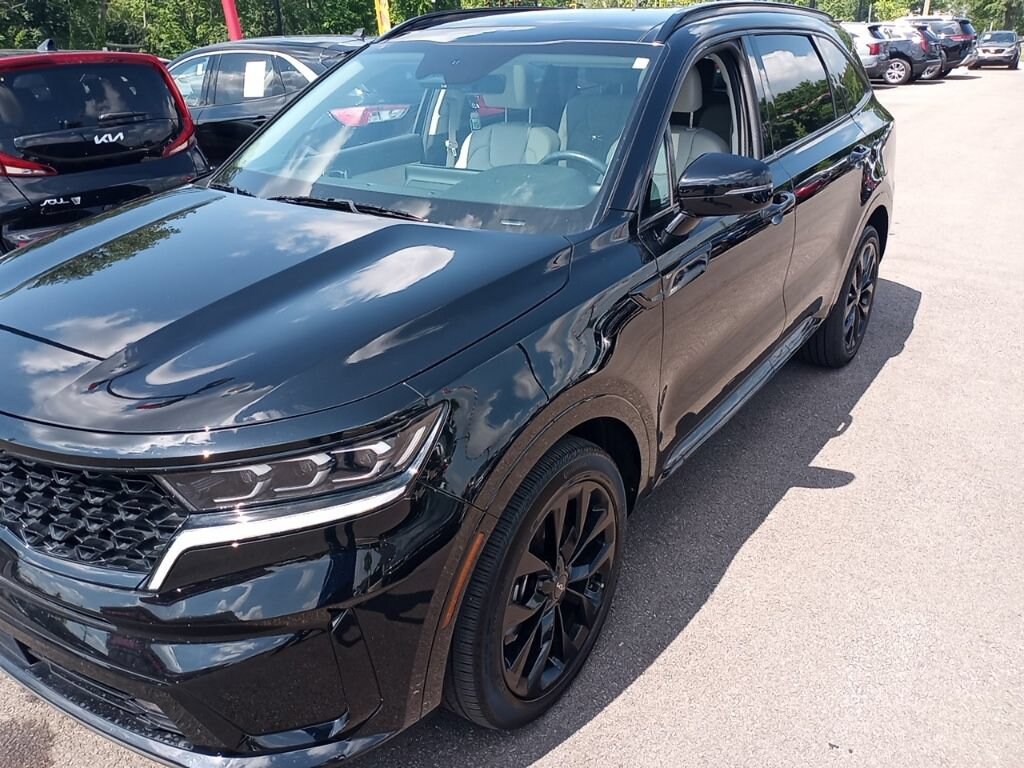 Used 2023 Kia Sorento SX SX FWD