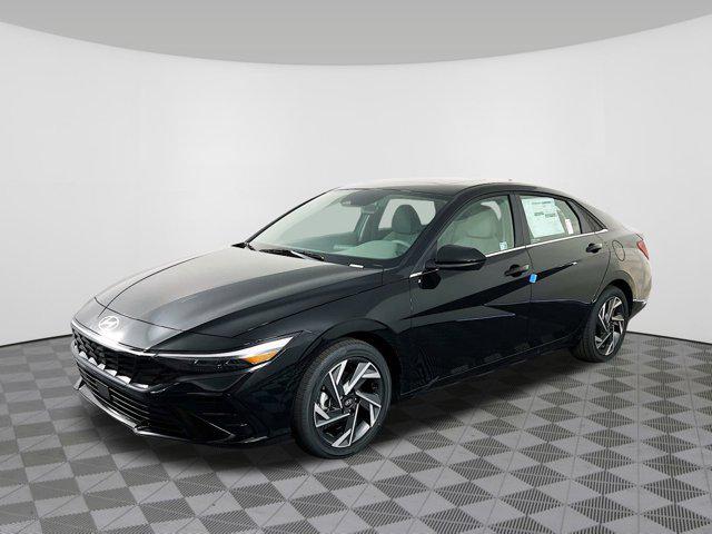 2025 Hyundai Elantra SEL Convenience photo 2