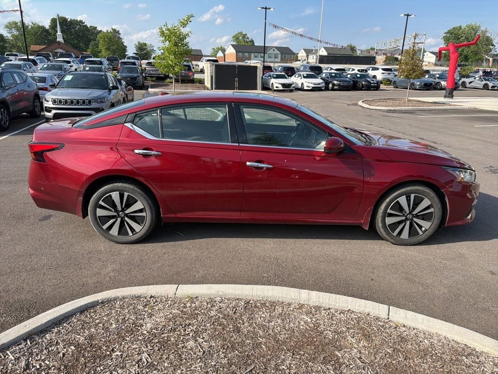 Used 2021 Nissan Altima 2.5 SL Sedan