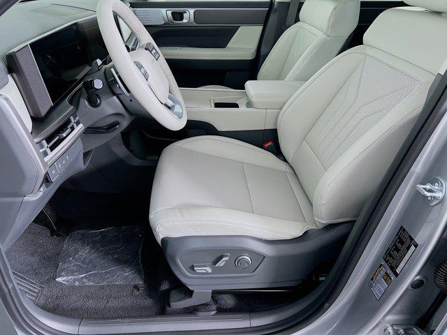 2025 Hyundai Santa Fe SEL photo 3