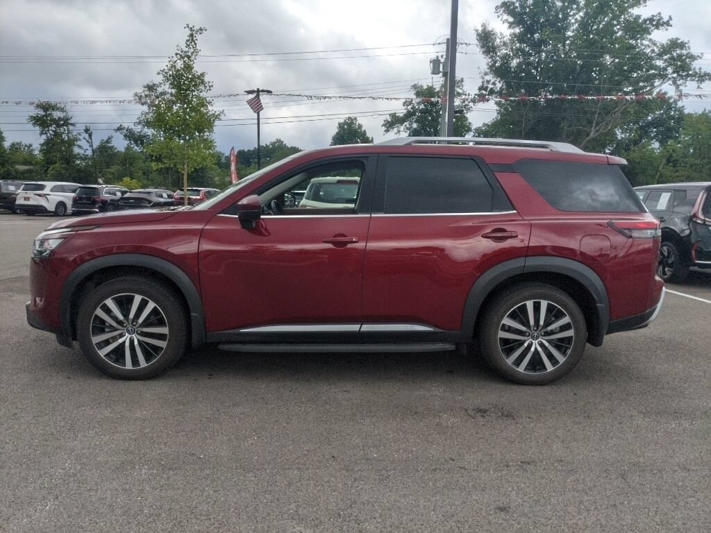Used 2023 Nissan Pathfinder Platinum Platinum 4WD