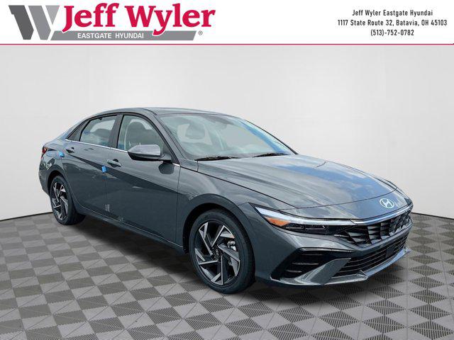 2025 Hyundai Elantra SEL's photo