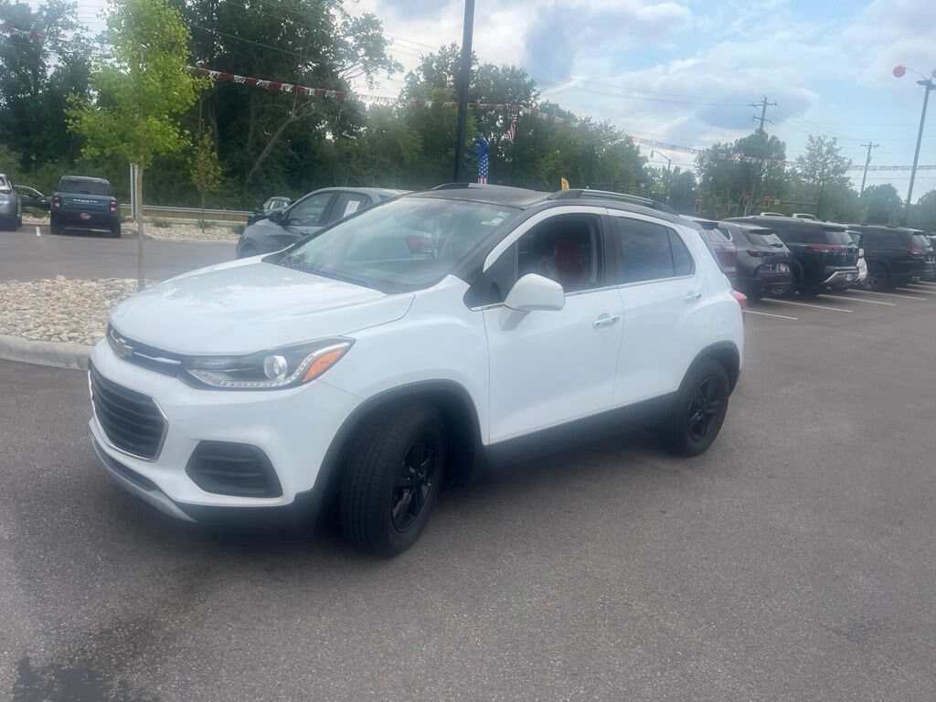 Used 2020 Chevrolet Trax LT FWD LT