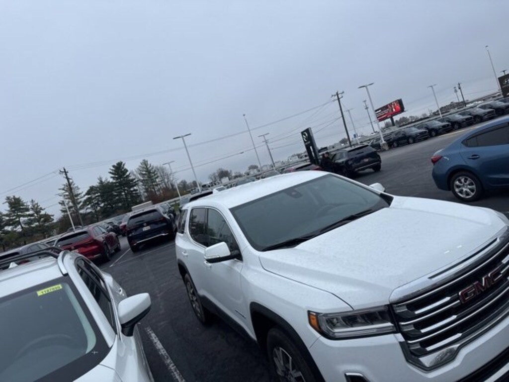 Used 2023 GMC Acadia SLE FWD SLE