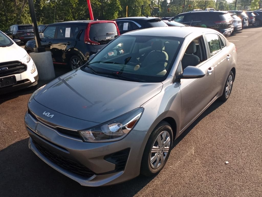 2023 Kia Rio S iVT's photo