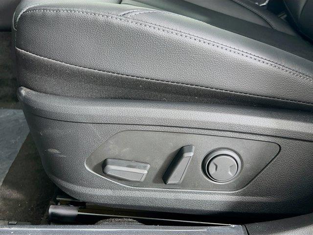 2025 Hyundai Sonata Hybrid Limited photo 4