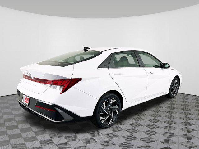 2025 Hyundai Elantra SEL - Photo 30